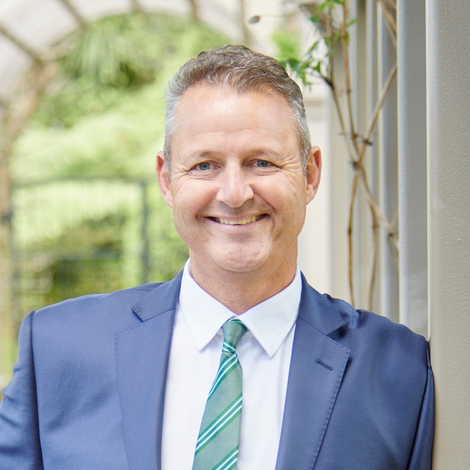 Dean Abraham profile