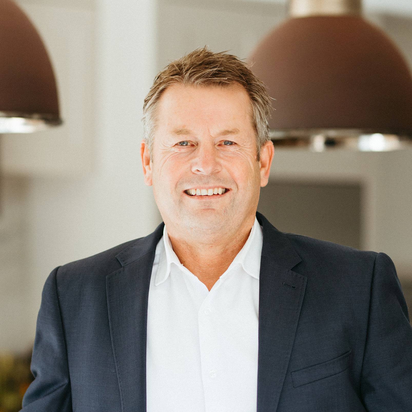 Jason Waugh profile